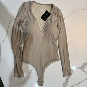 Deep V long sleeve Klassy Network Bramisuit